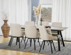 ALISON Stol med snurr Asgaard tyg beige svart metallunderrede
