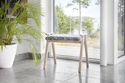 ALME Pall Vitoljad ek / Fårskinnslook ljusgrå