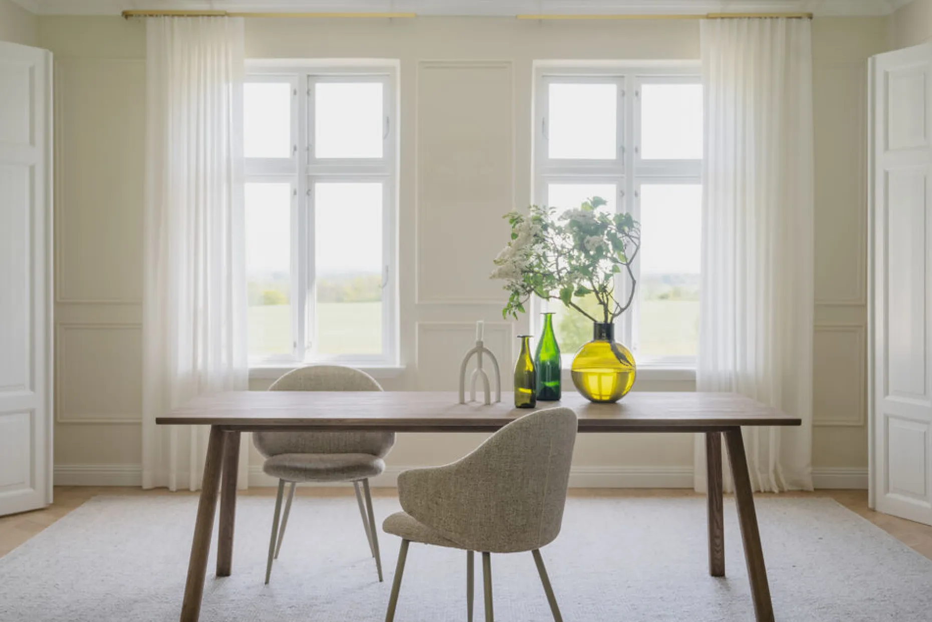 CLAPPERTON Matbord 220x95 sandfärgad ek