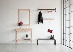 CORA Sideboard Vitoljad Ek / Svart Stål