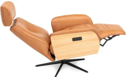 DESOTO Reclinerfåtölj el LARGE läder Semi 376 cognac, oljad ek, fot Polaris A7 svart, svart panel