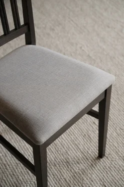 FILIPPA Stol mörkbrun ek/beige tyg