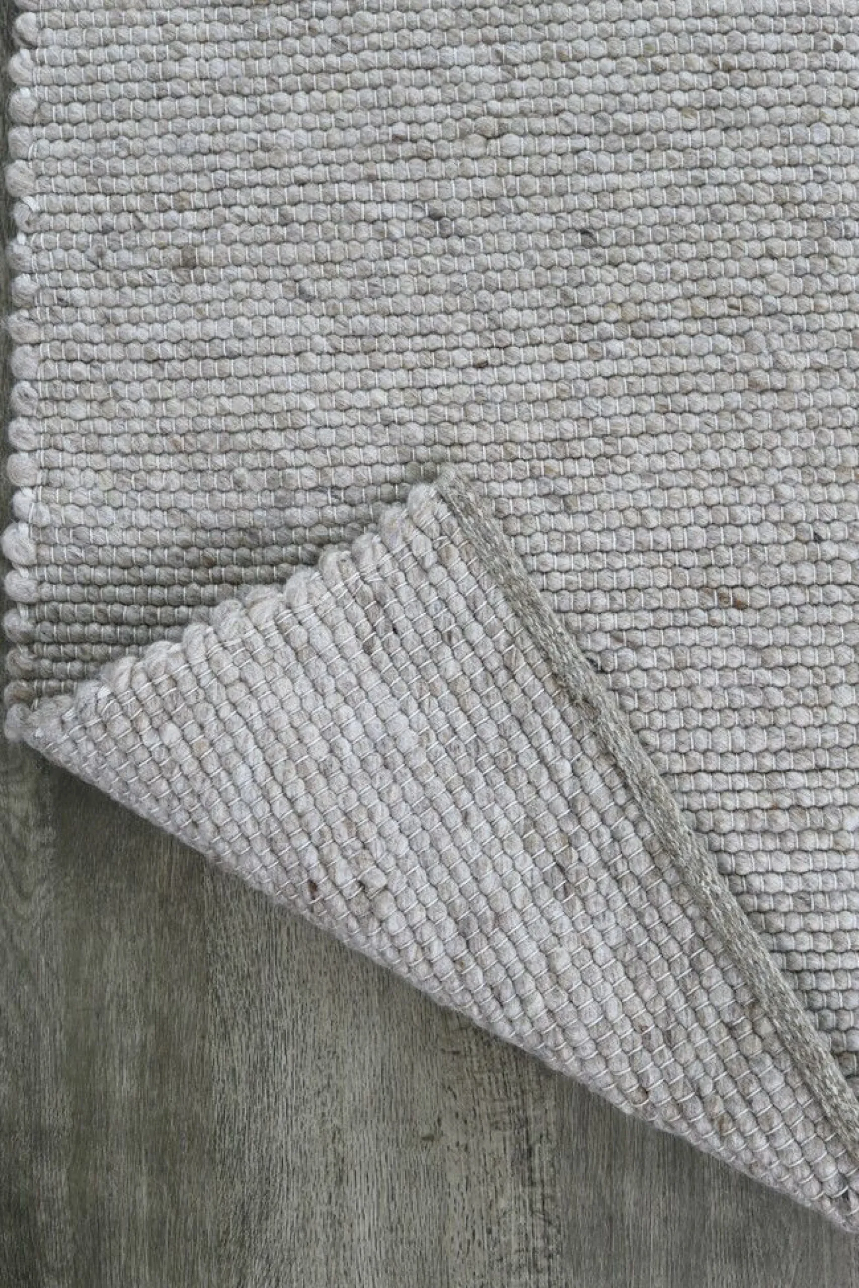 GOTLAND Handtuftad matta 133, sand 140/200