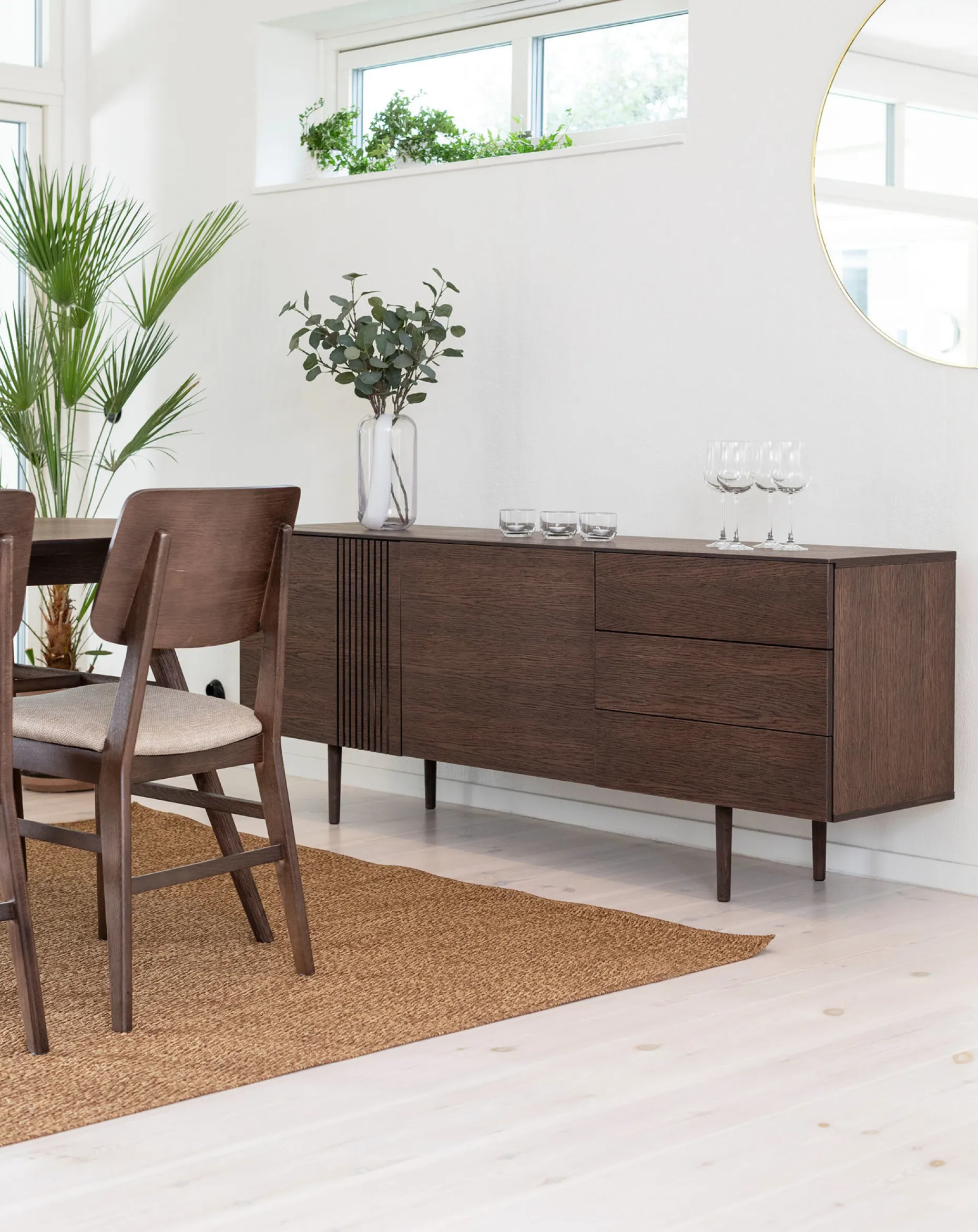 JOEL Sideboard rökbetsad/lackad ek