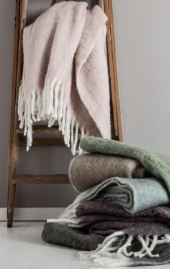 MORGAN pläd ljusgrå 59% Ull 26% Akryl, 15% nylon 170x130 cm