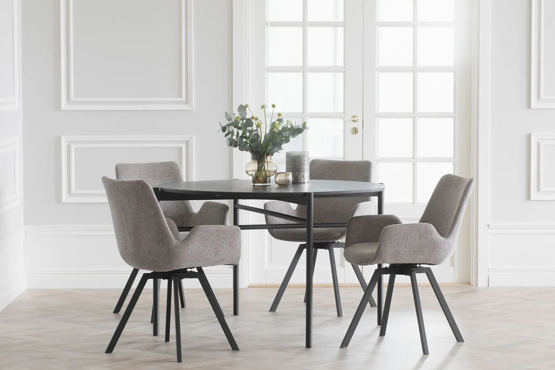 NORWELL Stol karm snurr 360gr tyg beige ben svart metall