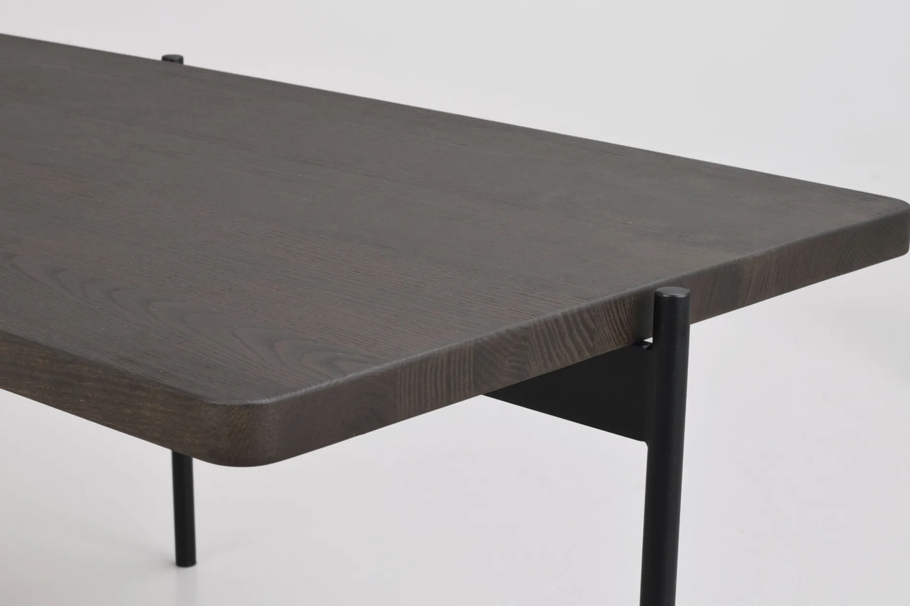 SHELTON Soffbord brunoljad ask L145, B60 H45cm svart metall