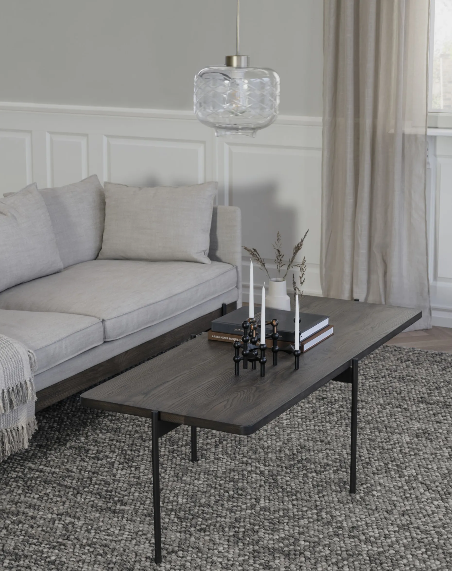 SHELTON Soffbord brunoljad ask L145, B60 H45cm svart metall