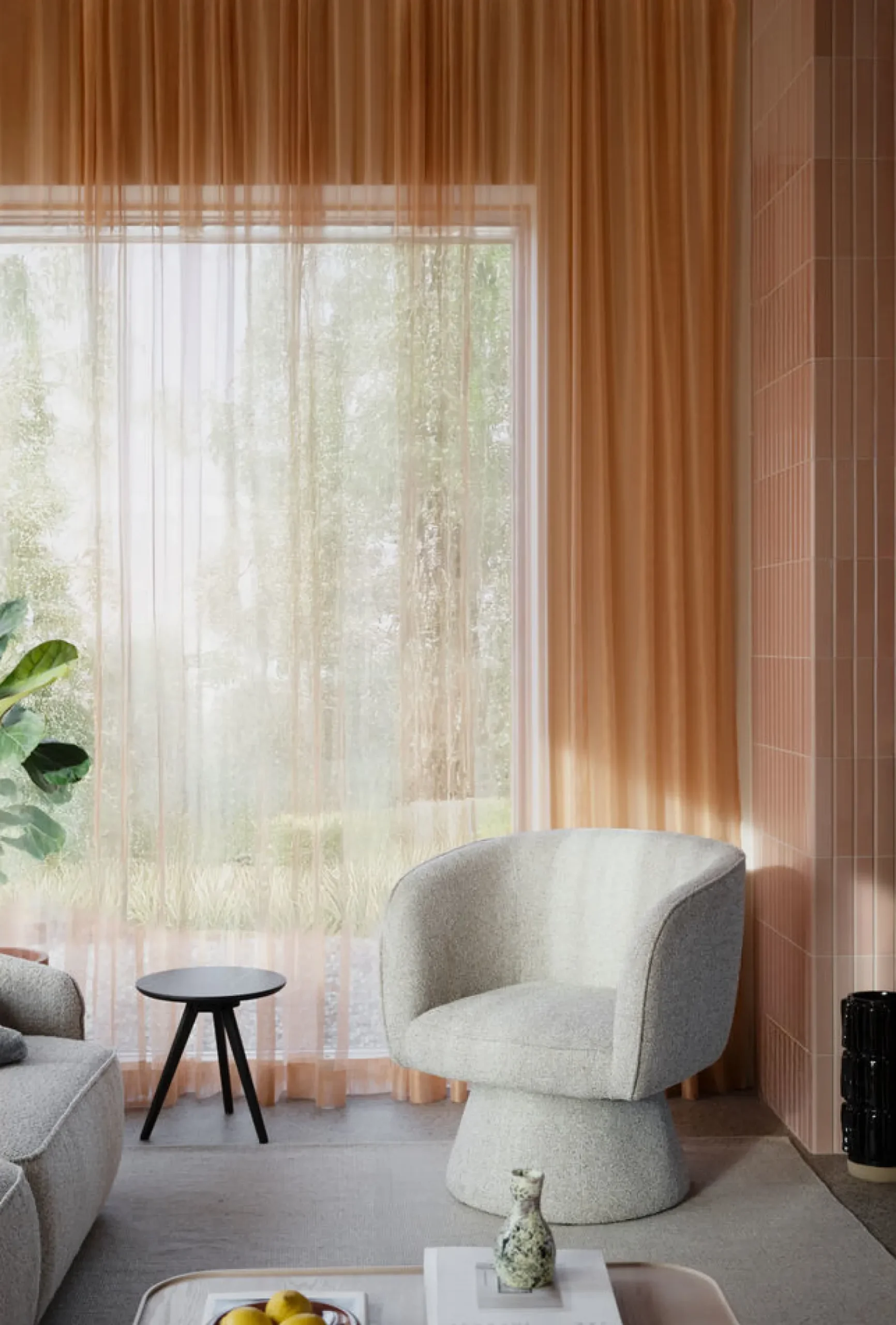 SHOREHAM Fåtölj beige tyg snurr