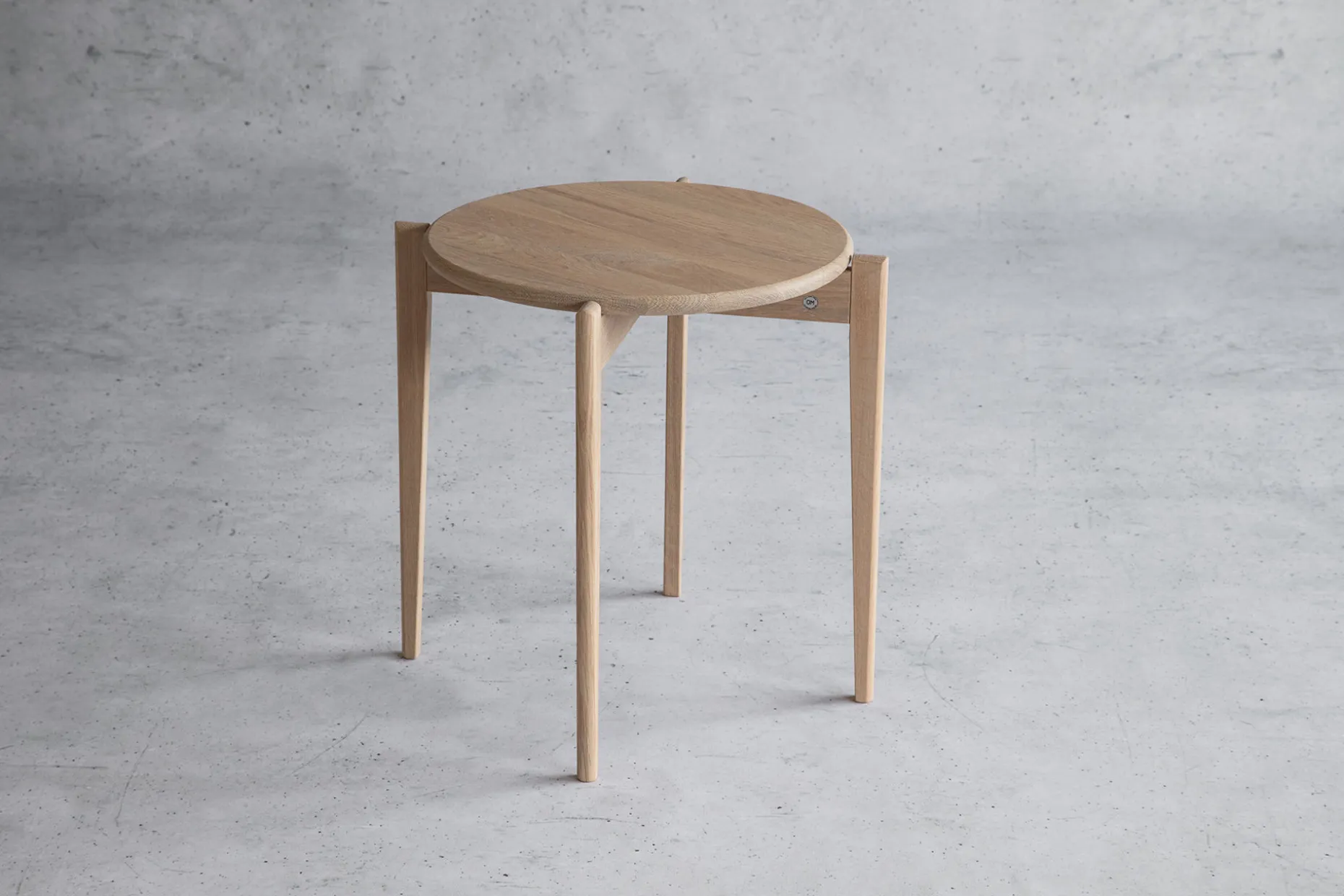 TILIA Soffbord Ø51 H.48 Vitoljad Ek